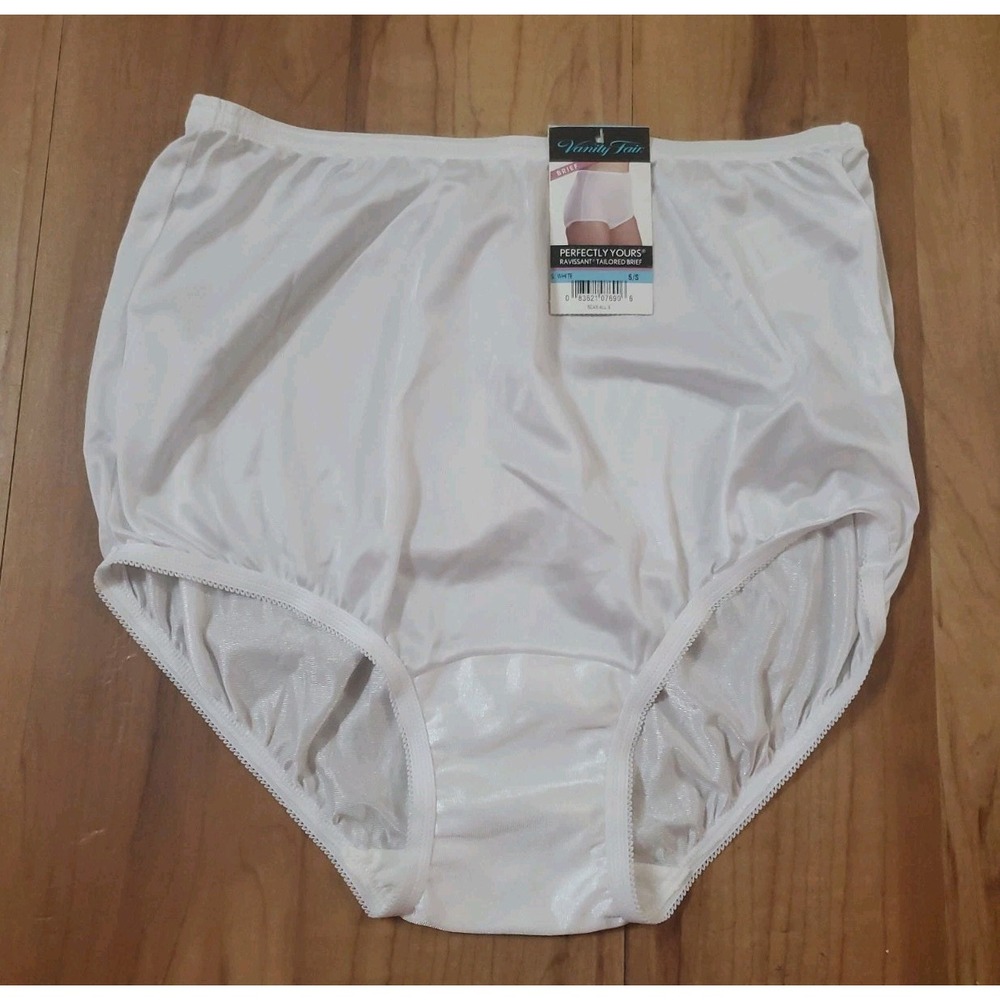 Vanity Fair Perfectly Yours 15712 Star White Panty  Size 5 Cotton Gusset